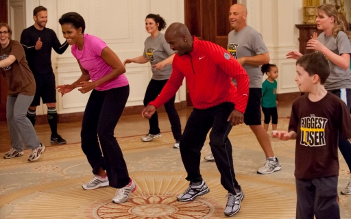 Mrs. Obama hosts Biggest Loser contestants for a White House workout. 