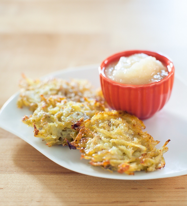 Latkes and apple sauce